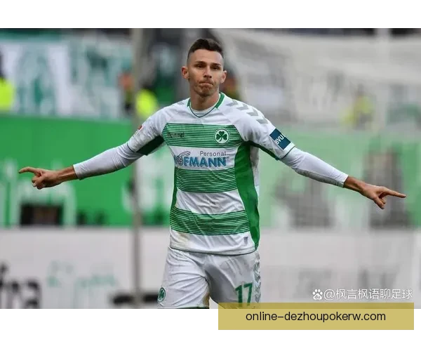 沙尔克04青年队2比0战胜基尔青年队成功晋级